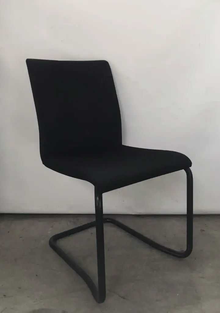 chaise visiteur tissu noir  drisag