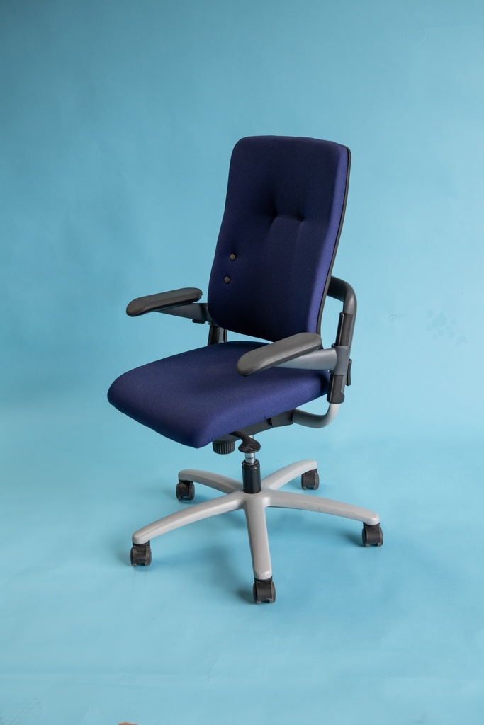 Xenium Confort Chair by Dromeas (A - as new)