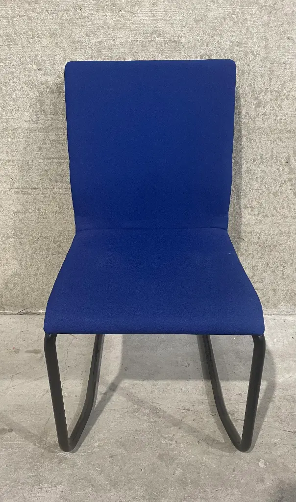Drisag blue visitor chair