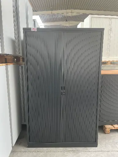 Armoire haute à volet avec clés 